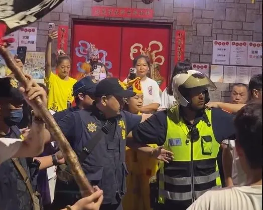 影/西羅殿踢館玄濟宮「斬惡鬼」對峙　尬電怒批：忘恩負義