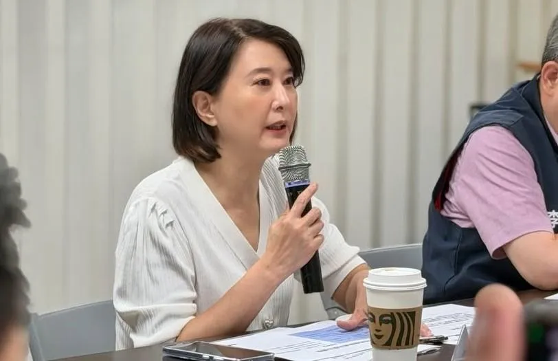 致癌油風波延燒沒人負責　王鴻薇批：中央蓋牌拖累地方
