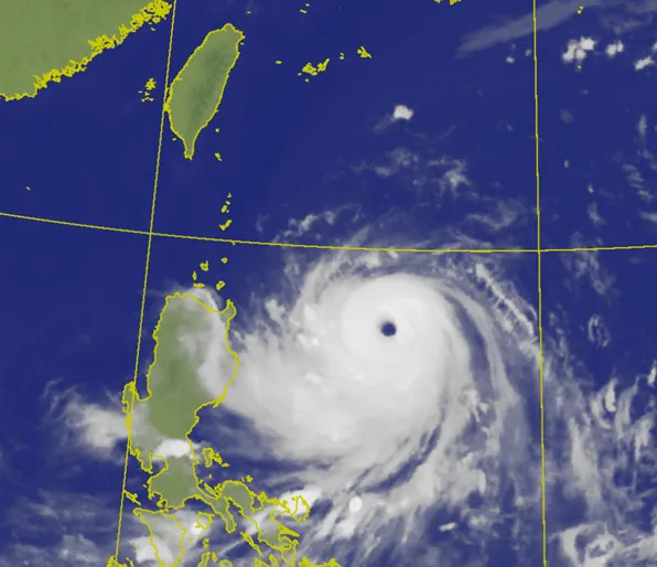 準強颱米克拉甩尾！估週四接近台灣　西部宜蘭外圍環流炸雨