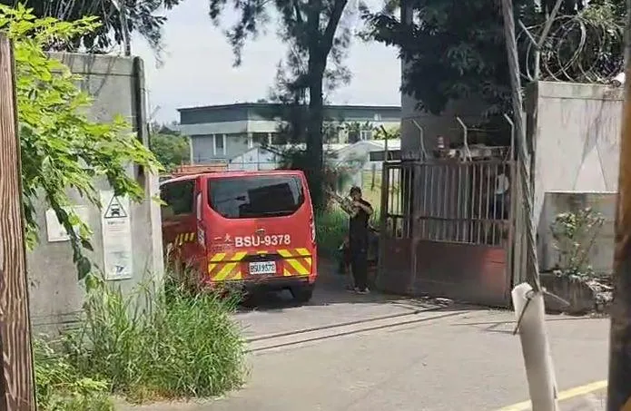 影/新竹空軍基地驚傳爆炸火警！「消防直奔軍營」直擊