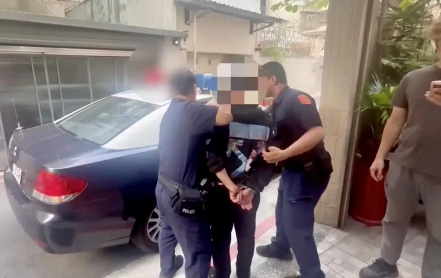 影/北市萬華男子遭刺一刀斃命　警當場逮捕嫌犯查扣兇刀