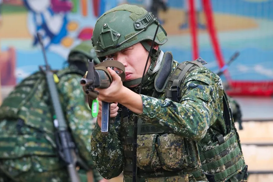 防堵「閃兵」！國防部將加嚴體位標準　掀役男提前體檢熱潮