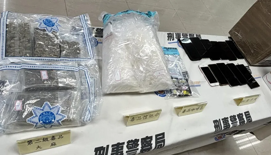 影/花草茶國際郵包夾藏大麻　警逮2嫌再搜出千萬K毒
