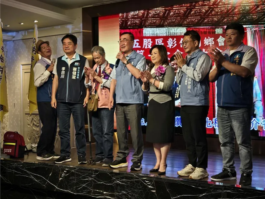 「川伯」變「川普弟弟」全場嗨翻！李四川急喊：不是啦