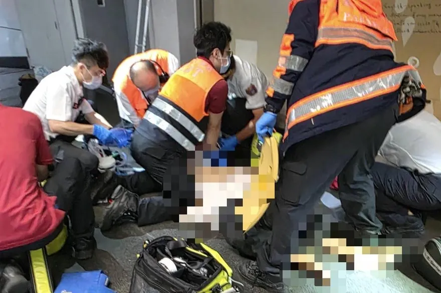 松山車站男子突無呼吸心跳　緊急送醫搶救中