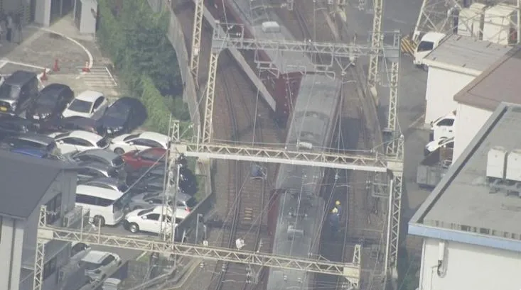 京都電車驚傳脫軌意外！車上乘客無人傷亡安全步行回站