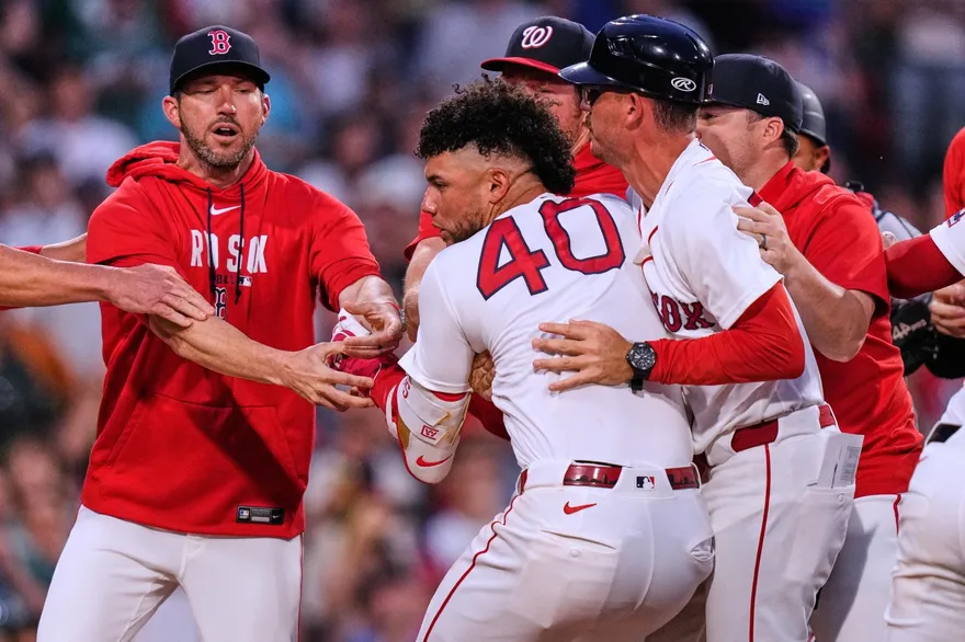 MLB/老大哥發飆釀板凳清空　鄭宗哲想拉卻拉不住