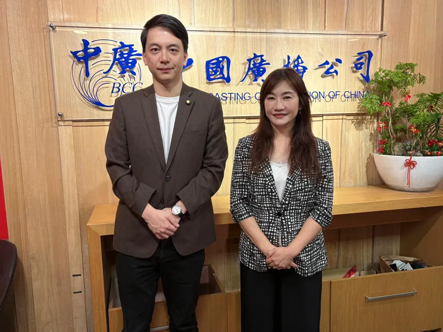 府院轟藍營無人機條例違憲　牛煦庭反擊：政院版只會助長貪快錢！