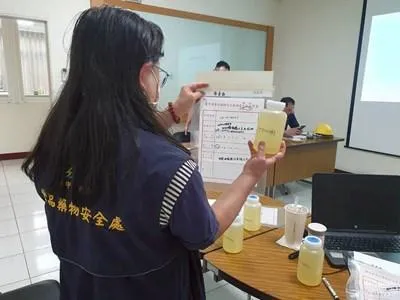 超標4倍！中聯油脂1300公噸大豆沙拉油含致癌物　石崇良：下游南僑通報揪出