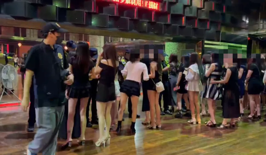 台南警聯合稽查青少年危險場所　酒店「美腿林」畫面曝光