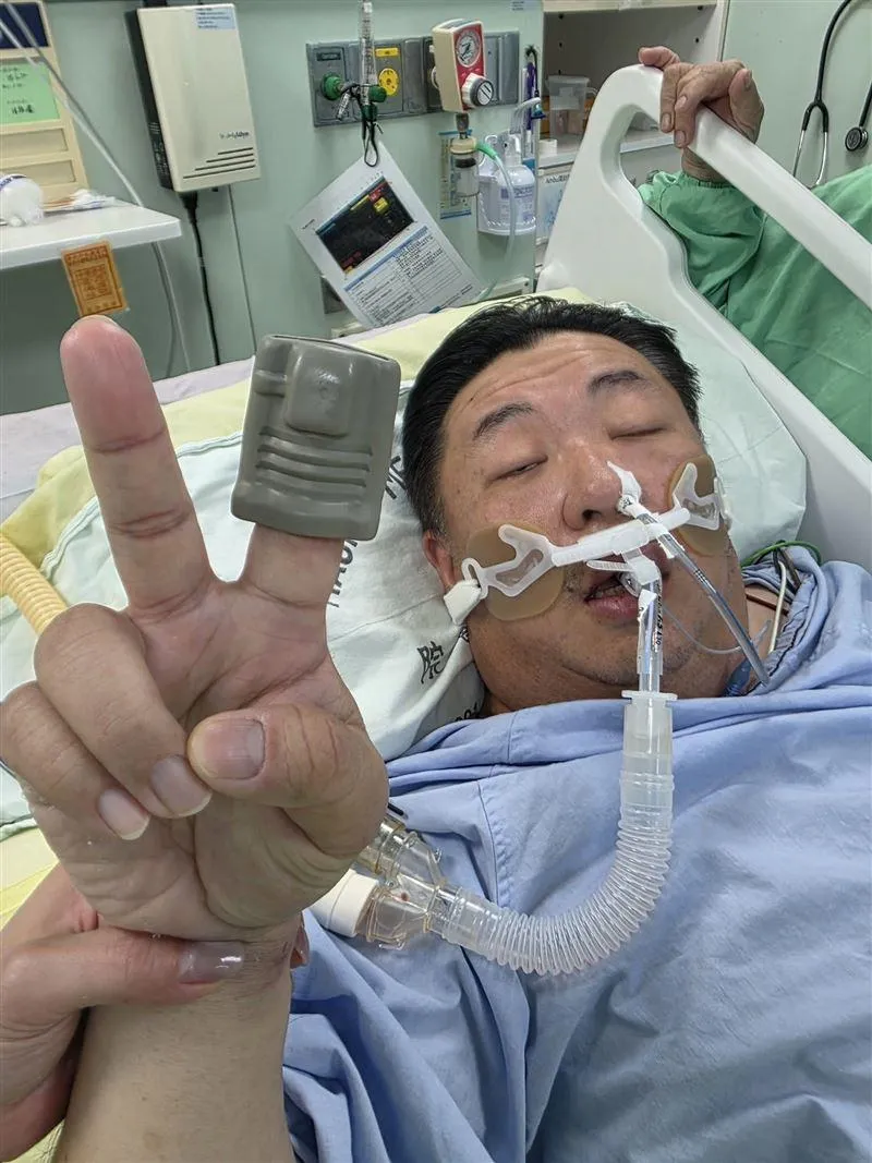 「曾獲賴清德提名」胡博硯腦血管瘤破裂搶命　最新病床照曝光