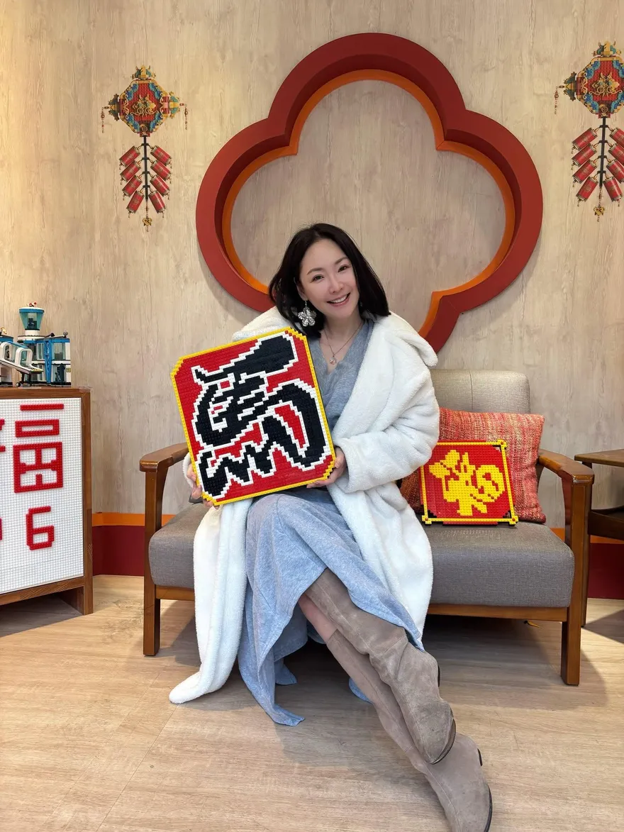 影/王俐人拍網美照出槌！「細肩帶突滑落」傲人上圍藏不住