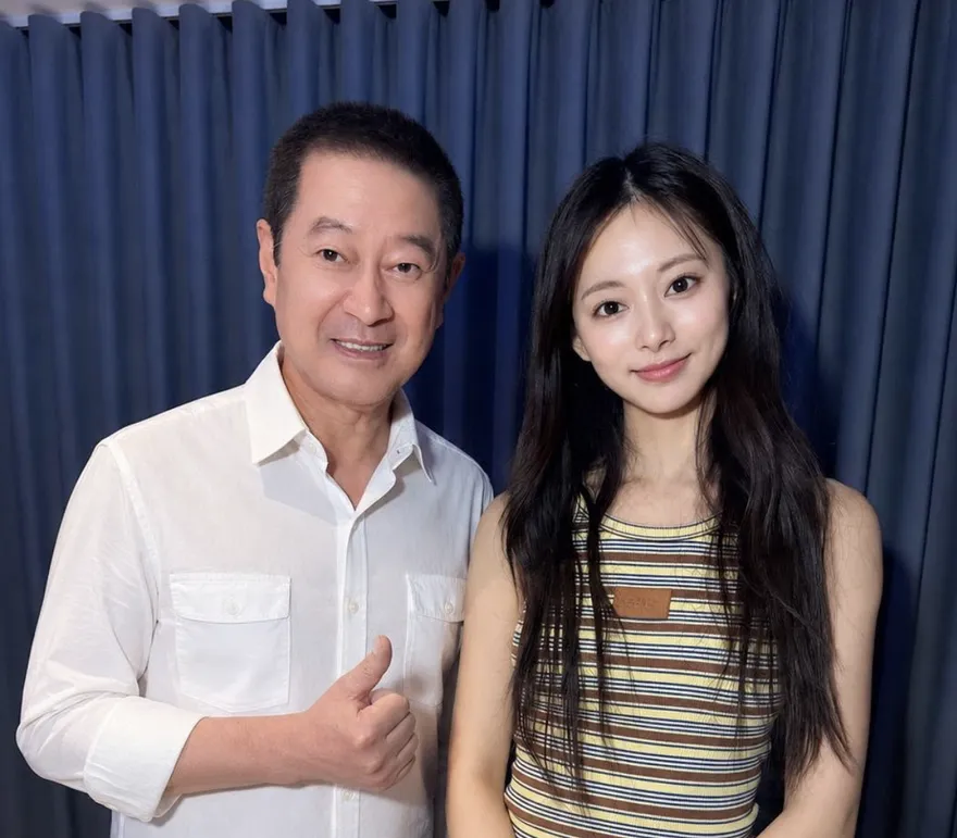 周子瑜夜市撞見蔡小虎！私下關係曝　高雄首秀未演先轟動