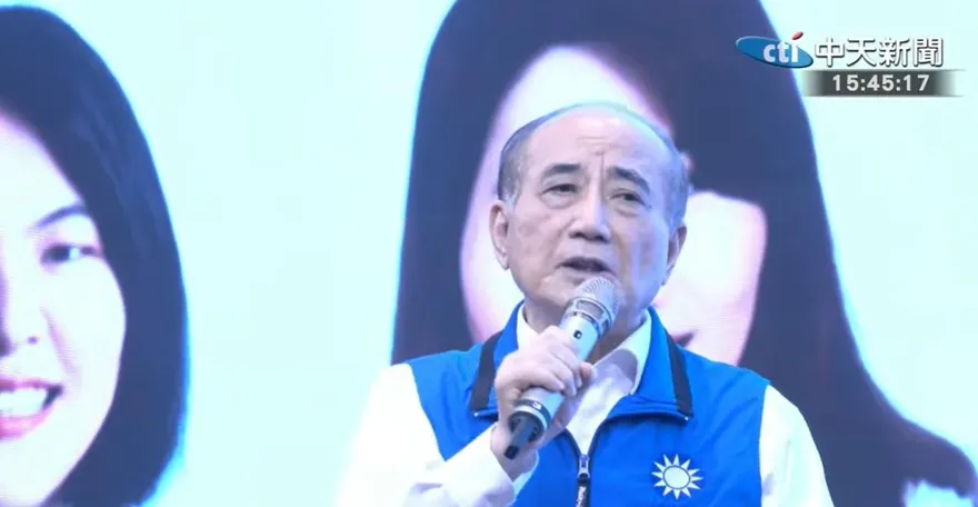 讚柯志恩有3大優點！鳳山後援會人潮增3倍　王金平：當選市長前兆