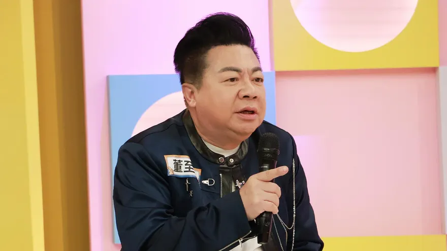 董至成昔「被火燙臉」痛苦倒地送醫！胡瓜：包得跟木乃伊