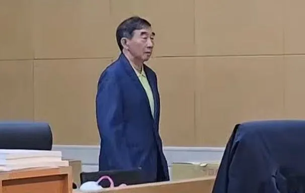 影/張國華涉內線交易「1.2億交保」！妻兒各5百萬交保