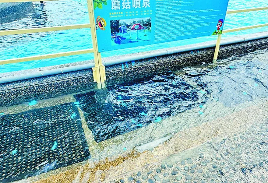 童玩節開幕第2天爆底漆剝落　林佩螢批宜蘭縣府失靈