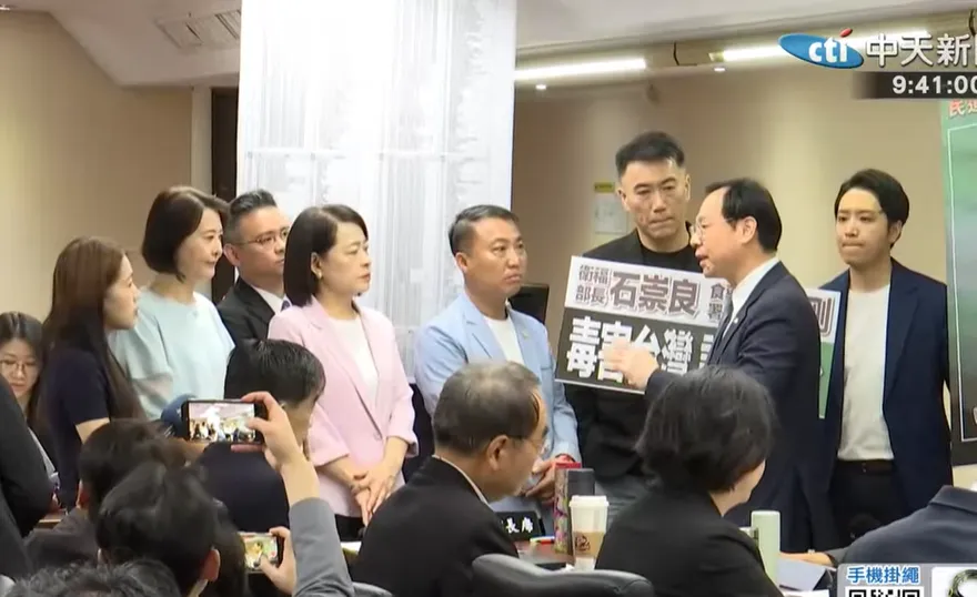 石崇良立院被圍剿！慘遭綠委放生　柯志恩曝原因