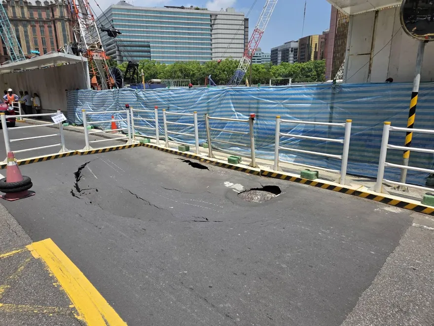 影/北市4米天坑瓦斯外洩禍首曝光！建案工地挖連續壁釀禍