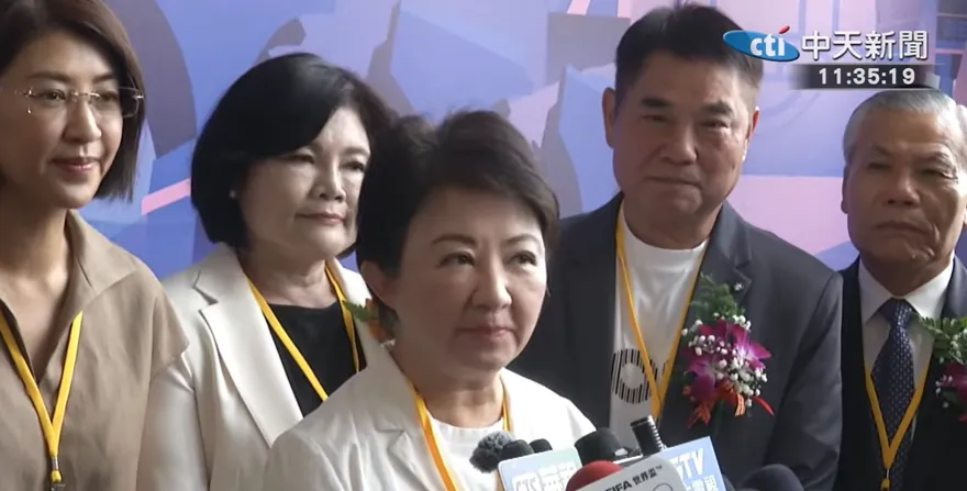下架毒油中央大轉彎惹民怨！盧秀燕批：決策反覆、一日數變