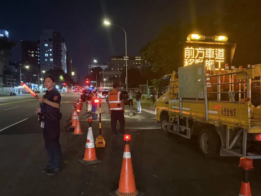 北市又有天坑！林森北路「地下水管破裂釀禍」