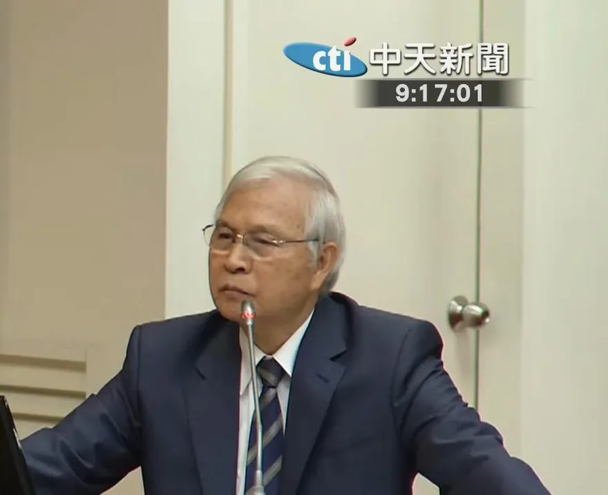楊金龍坦言擔心AI泡沫化　示警注意槓桿是否過度擴張