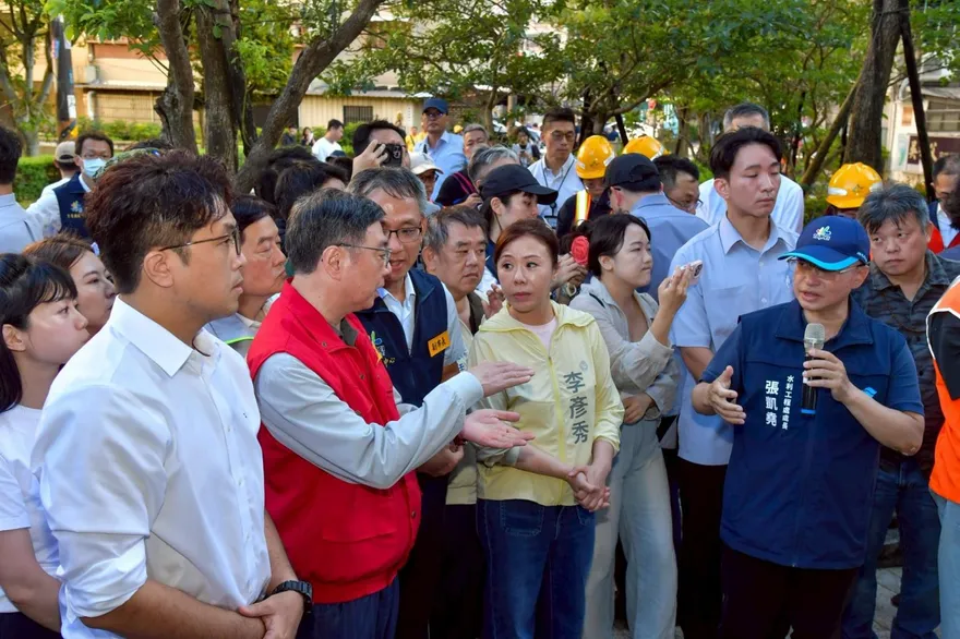 巴威颱風襲台　卓榮泰只帶沈伯洋跑內湖！藍開轟：防災不是選舉道具