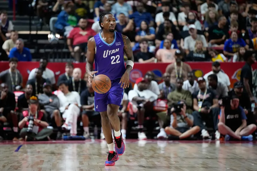 NBA/爵士榜眼轟24分卻吞9犯！彼德森首戰惹議