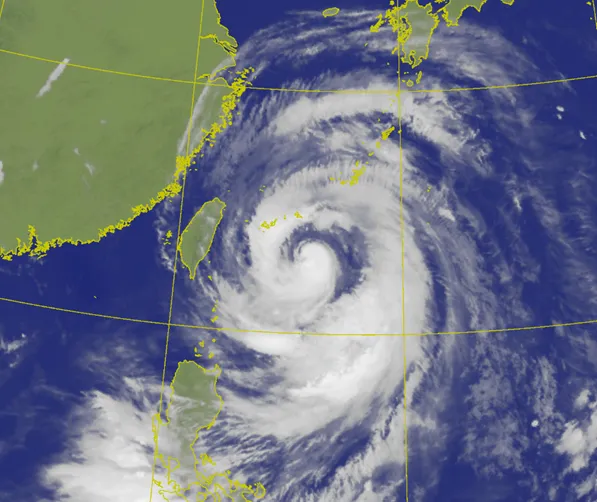 巴威暴風圈估明凌晨觸陸！北東、中南部山區接豪大雨