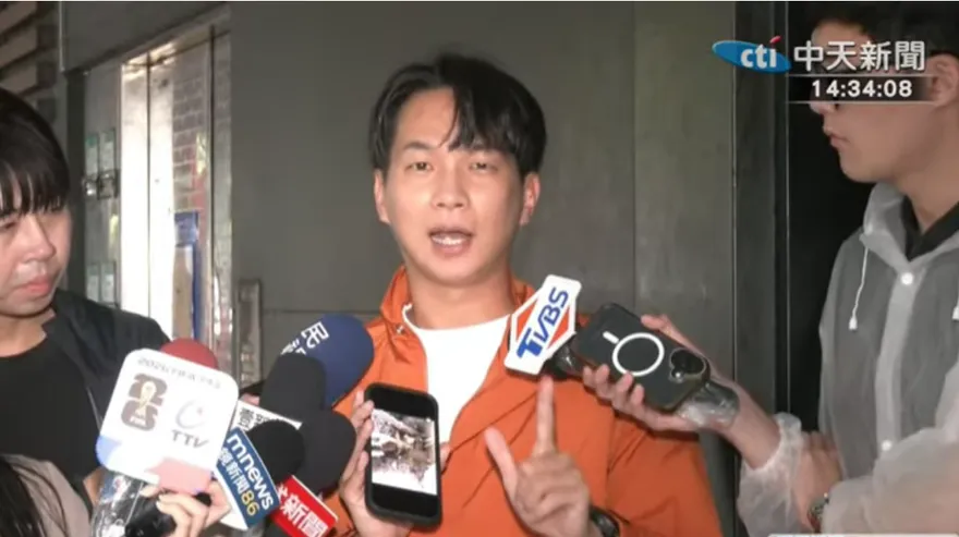 影/陳宥丞昨批1個水溝7單位管　今讚水清見蝌蚪：官民合作防颱