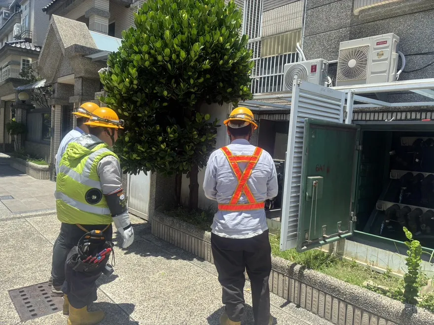 影/高雄鳳山無預警停電　台電：設備故障