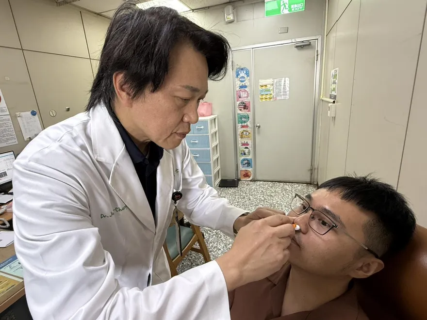 「速效鼻噴劑」24小時見效！重鬱症患者擺脫自殺陰霾