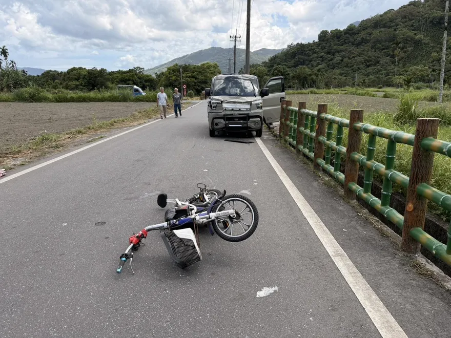 影/花蓮萬榮公所員工開車撞傷2童！拒酒測遭警送辦