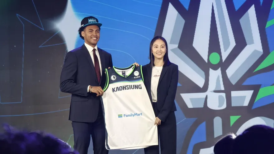TPBL/毫無意外！高雄海神狀元籤選擇台美混血好手賀丹