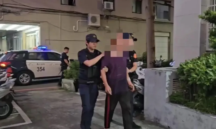 影/新莊醉男公園內遭砍胸部濺血　警速逮嫌犯到案