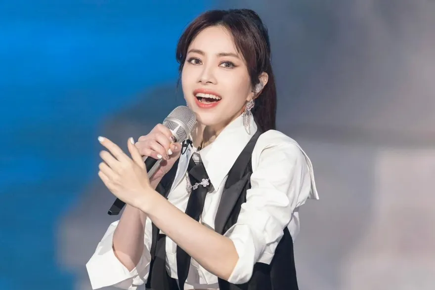 狠甩「態度不認真」負評！徐懷鈺《浪姐4》飆清亮嗓音…粉嗨：眼裡有光