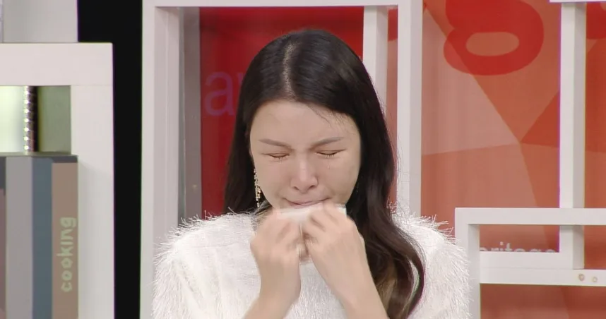 父長期失業、酗酒家暴！國光女神LaLa從小打工幫還債…痛哭：等不到一句道歉