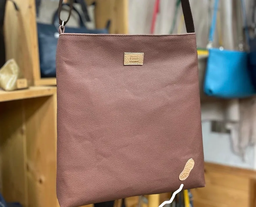 千葉縣花生產量高！日企開發「花生皮革」做成錢包背包