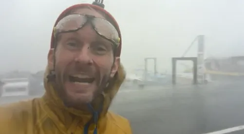 海葵颱風/英「追風者」來台直擊海葵威力　捕捉東海岸瀑布傾瀉壯觀畫面