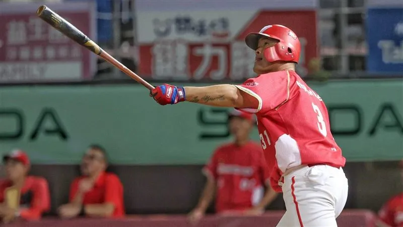 影/林智勝打出生涯第13發滿貫砲！助龍擊退樂天桃猿