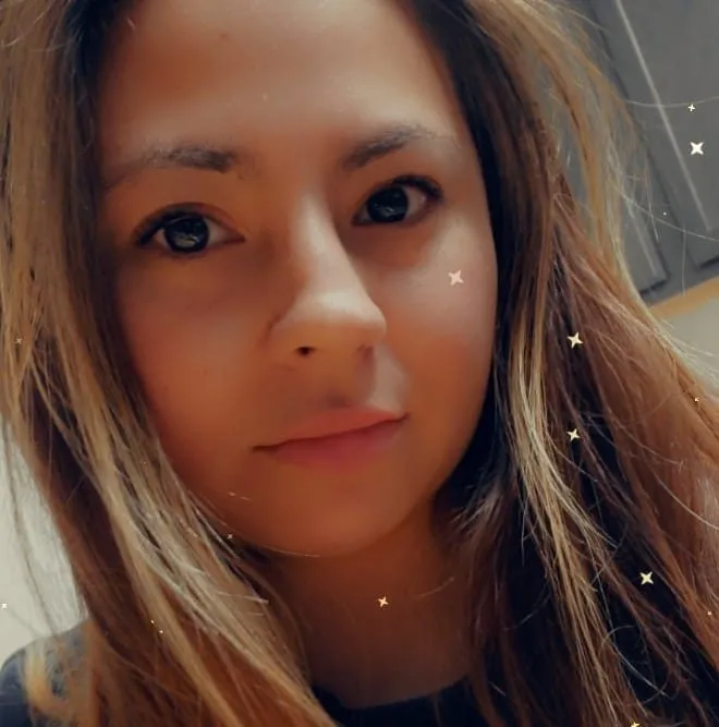 離譜意外！美女單親媽機場跑道邊割草　遭「降落中飛機機翼」重擊慘死