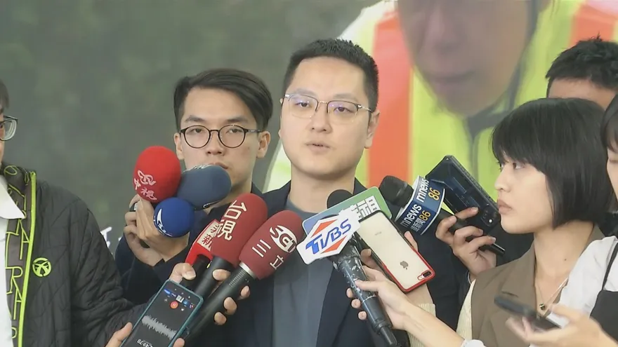 侯友宜稱「隨時在馬辦等」　柯文哲競辦：三人能直接談最好最快