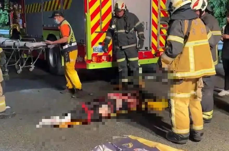 快訊/近距離變形遺體畫面曝！　國3爆頭、噴腦漿死亡車禍「撞破玻璃摔路肩」