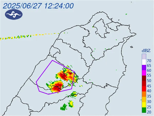 小心冰雹！大雷雨狂轟3縣市　快躲進室內