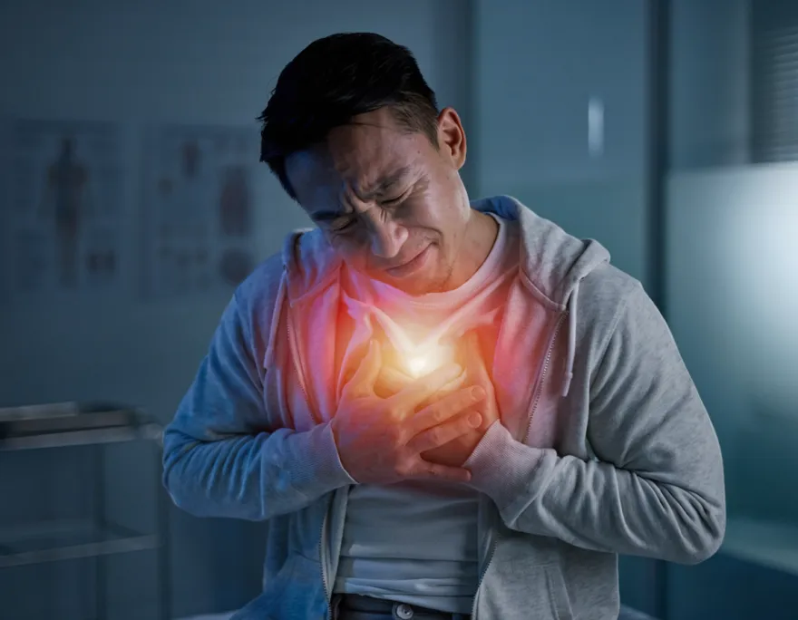 追劇吃小番茄竟會心跳驟停？醫揭「這狀況」風險飆9倍