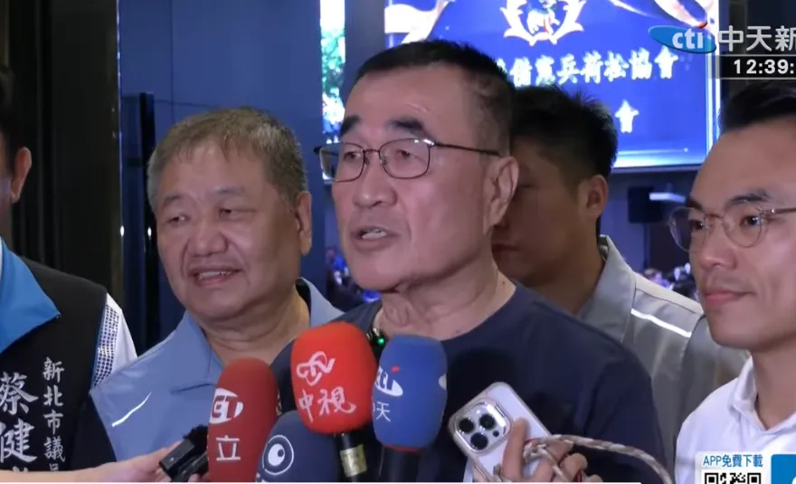 國民黨新北市長參選人李四川15日出席新北市後備憲兵荷松協會115年度自強大會。（圖／中天新聞）