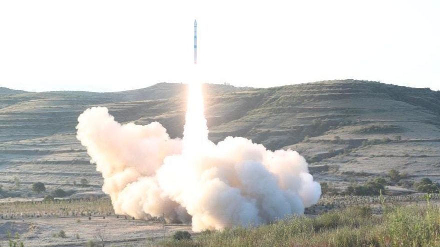 一箭雙星！陸成功發射試驗十四號十五號衛星