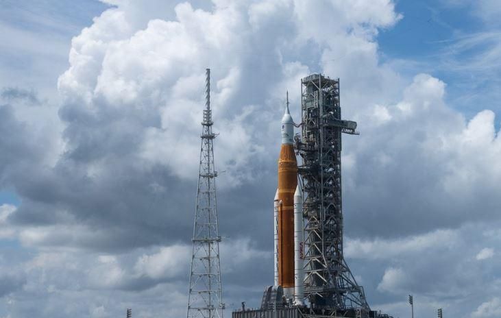 「登月火箭計畫」再推延！熱帶風暴狂襲佛州　NASA緊急取消火箭第三度試射