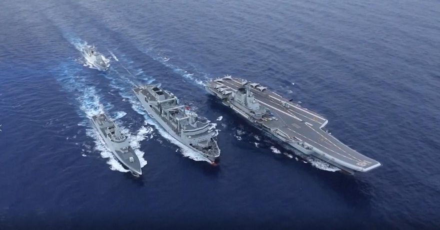 影／多視角直擊！入列10年遼寧艦編隊戰力激升　 24架「殲-15」齊聚航母甲板