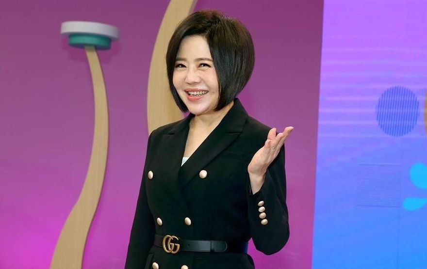 于美人開刀取 108顆腎結石　維他命Ｃ竟是結石主因　醫曝：「這樣做」可預防